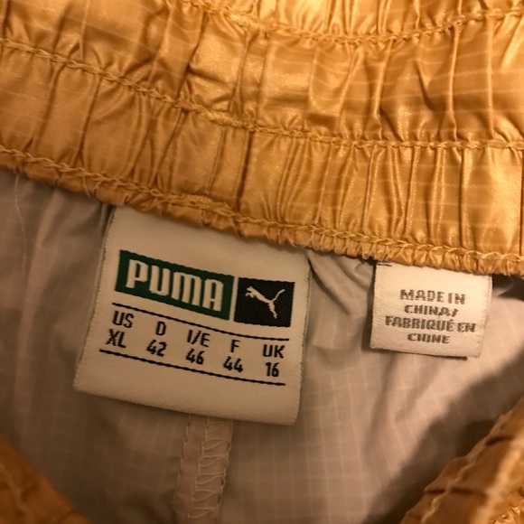 Puma Gold Shorts - Picture 3 of 6